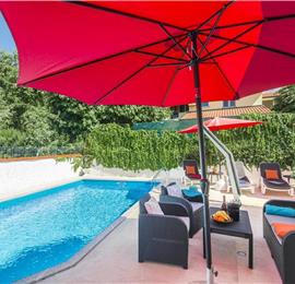 4 Bedroom Villa with Pool and Annex near Porec, Sleeps 8